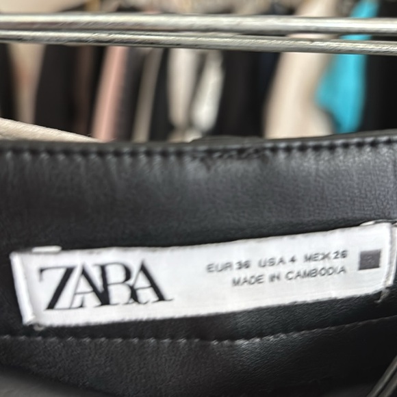 Zara Black Faux Leather Trousers - Picture 4 of 4